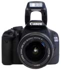 Canon EOS 550D v předním detailu (Kliknutí zvětší)