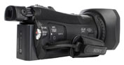 Detail pravé strany Sony HDR-CX700 (Kliknutí zvětší)