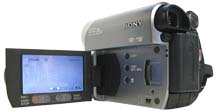 Sony HC62: pohled na ovládání a LCD (Kliknutí zvětší)