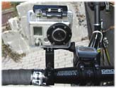 Kamera GoPro HERO HD na řidítkách (Klikni pro zvětšení)