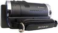 Sony HDR-CX105 v detailu zprava (Klikni pro zvětšení)