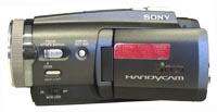 Sony DCR-HC1000 z levého boku (Klikni pro zvětšení)