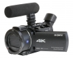 Videokamera Sony FDR-AX53 s externím mikrofonem