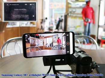 Sony AX33 a mobil Samsung Galaxy S8+ spojené Wi-Fi