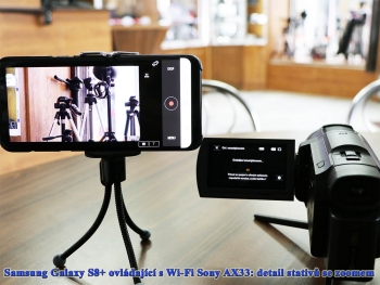Sony AX33 a mobil Samsung Galaxy S8+ spojené Wi-Fi
