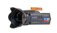 Videokamery SONY HDR-PJ620 - sluneční clona