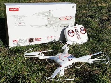 Syma X5UW-D - elegantní dron po vybalení z krabice