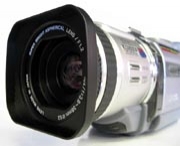 JVC DV4000: detail na objektiv kamery (Klikni pro zvětšení)