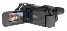 Videokamera PANASONIC VXF990 má hledáček a očnici